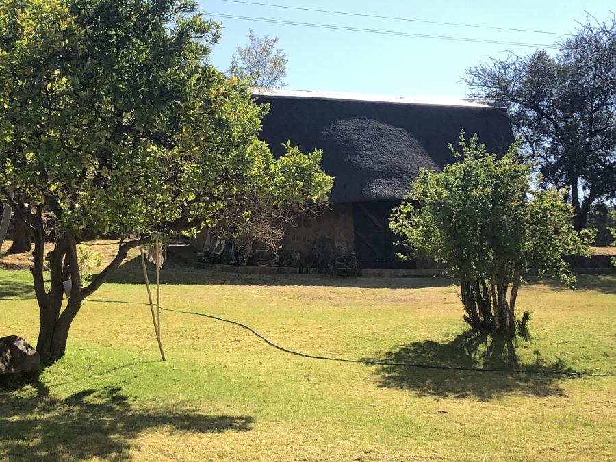 5 Bedroom Property for Sale in Rustenburg Rural North West